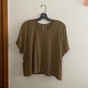 Women’s Workout Top